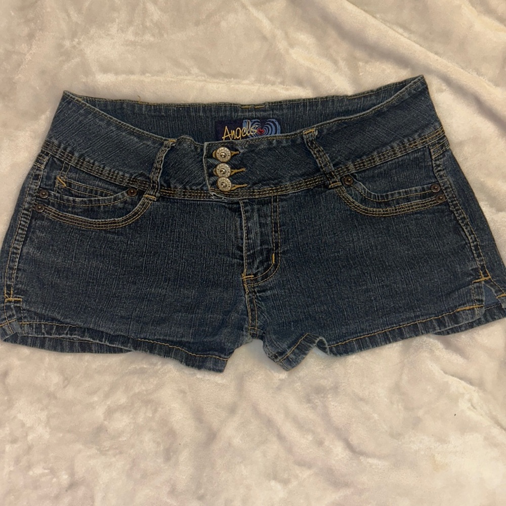 Y2K style low rise shorts